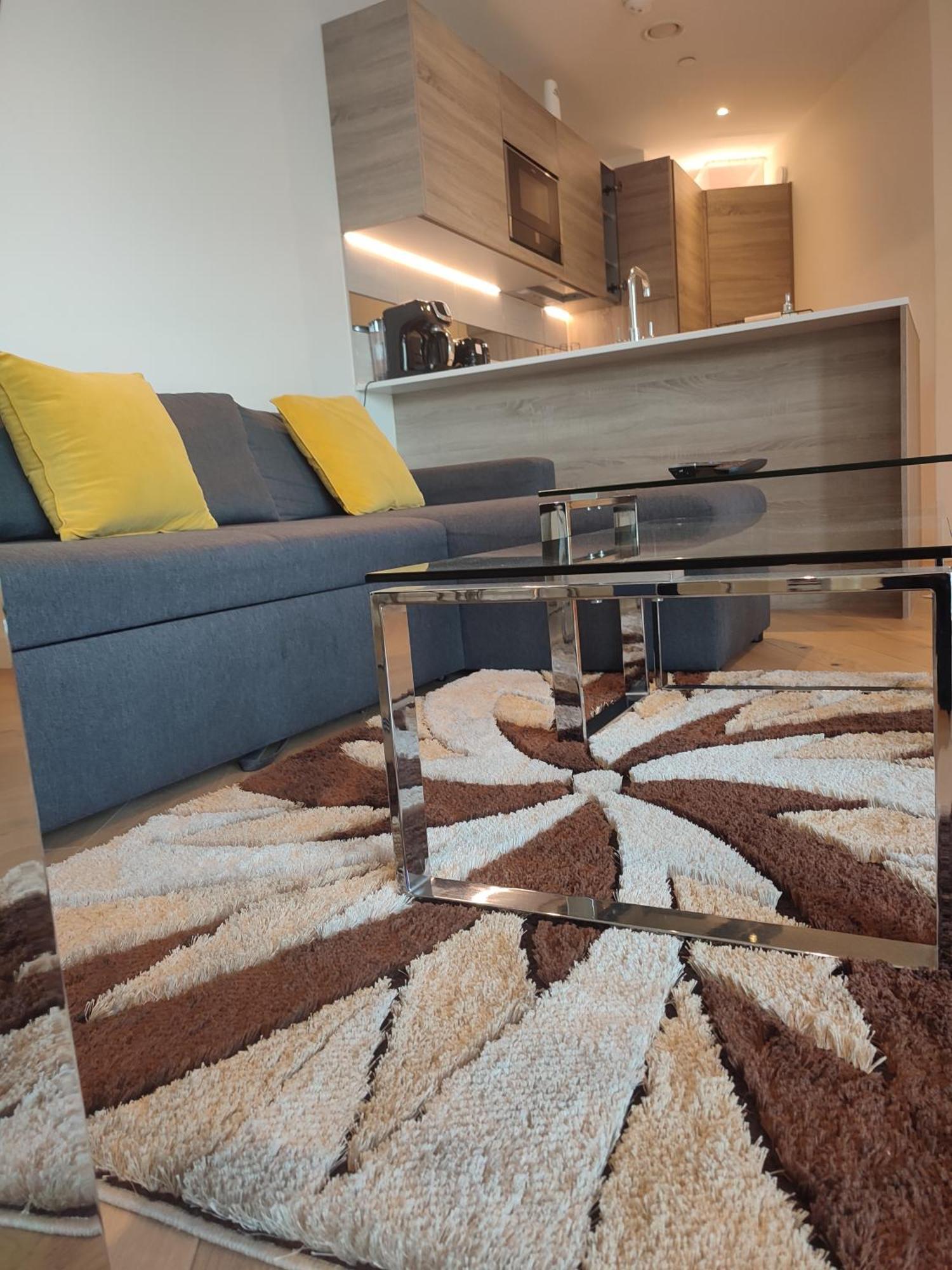 Luxury Riverside Apt With Easy Access To Central London, O2, Excel Centre And Parking מראה חיצוני תמונה