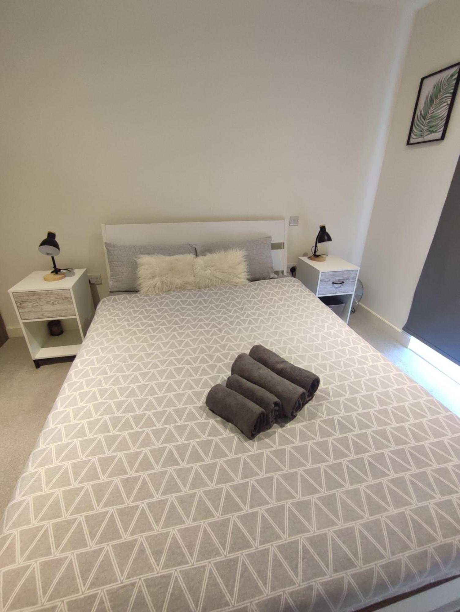 Luxury Riverside Apt With Easy Access To Central London, O2, Excel Centre And Parking מראה חיצוני תמונה